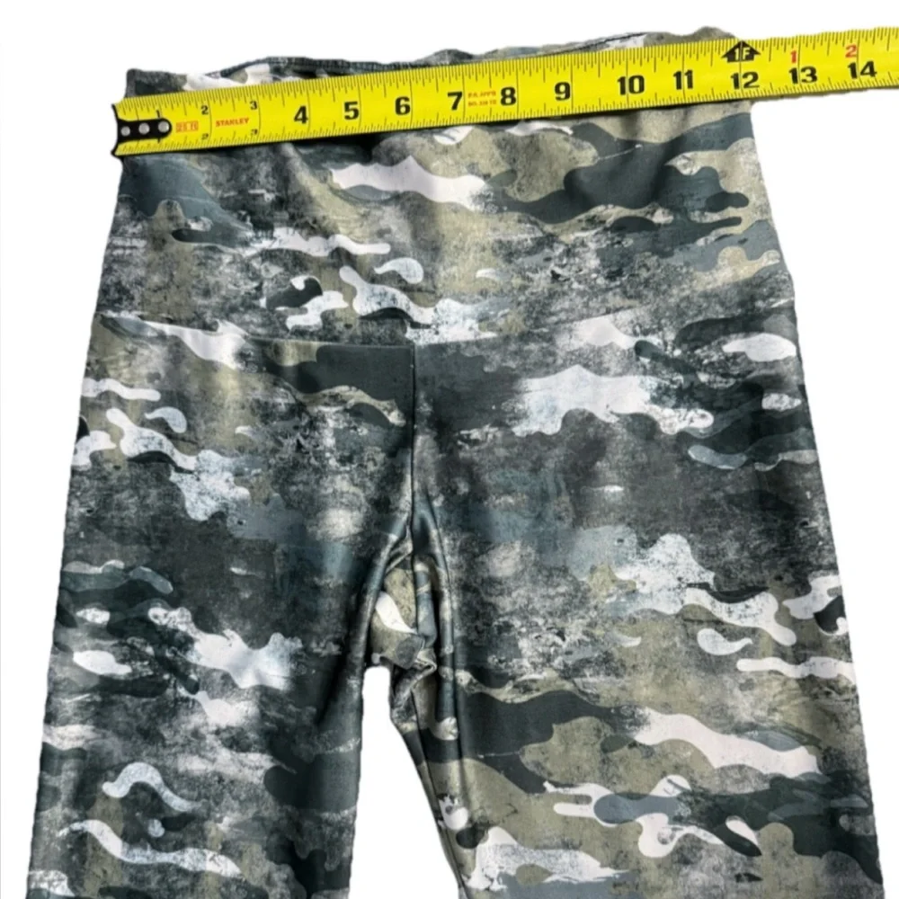 Onzie Flow Camo High Rise Leggings S/M